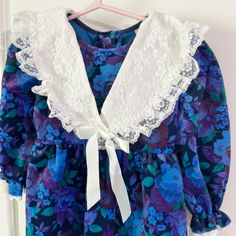 Vintage Girl’s Floral Velvet Dress- Size 3T